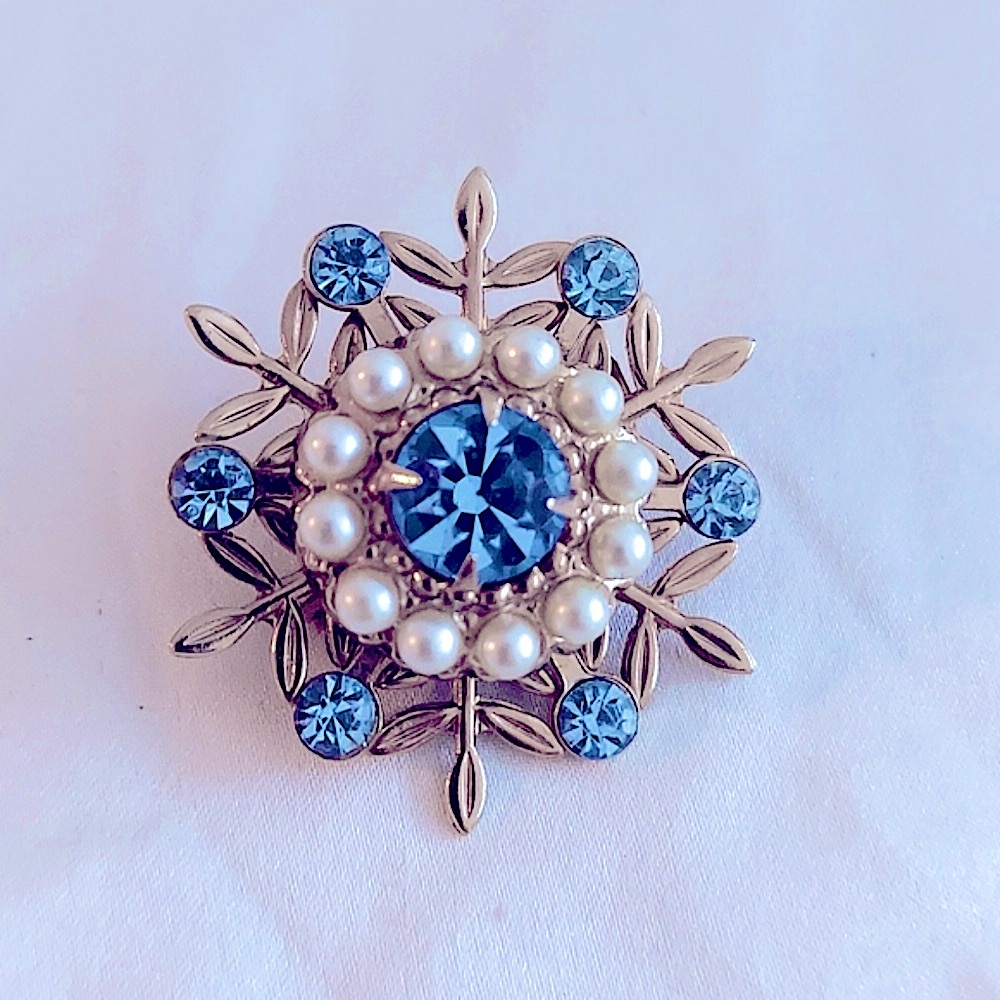 Attention Brides: Vintage Brooch, Blue Topaz Crystals and Pearl Beads